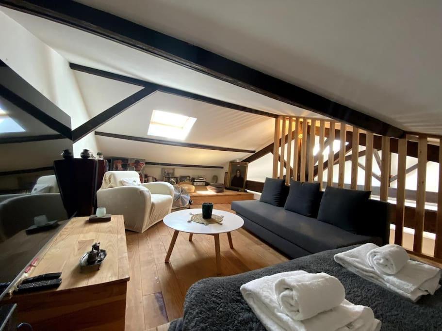 Charme Et Calme Au Coeur De Bordeaux Apartamento Exterior foto