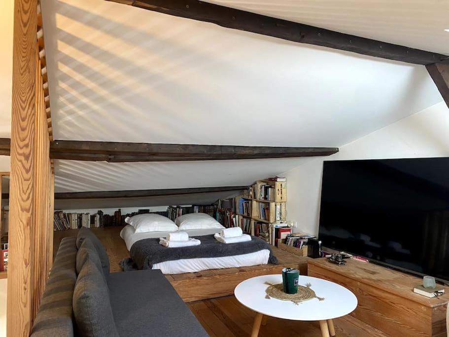 Charme Et Calme Au Coeur De Bordeaux Apartamento Exterior foto